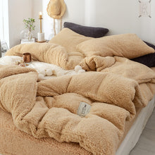 Load image into Gallery viewer, Solid Lamb Cashmere bedding set 2019 New thicken Flannel Fleece bed linens Velvet duvet cover set sandred bed cover pillowcase
