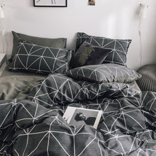 Load image into Gallery viewer, Northern European-Style Cotton Bedding Cotton Net Red Linen Quilt People-Style Dormitory Three-Piece Bed
